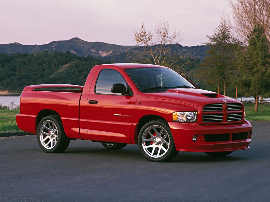  Dodge Ram SRT10 2004 года  (фото 12 из 40)